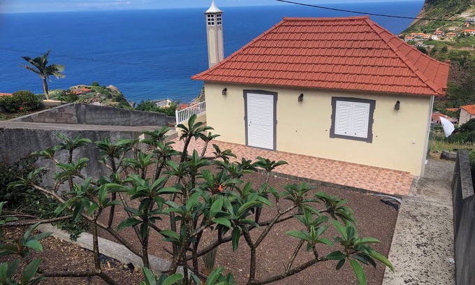 Faial Casa | Entire house with astonishing mountain and ocean view.