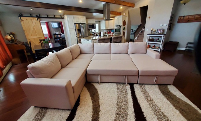 Village of Harrison Casa | Entire Huge 5-Bedroom 2.5-Bathroom Home!