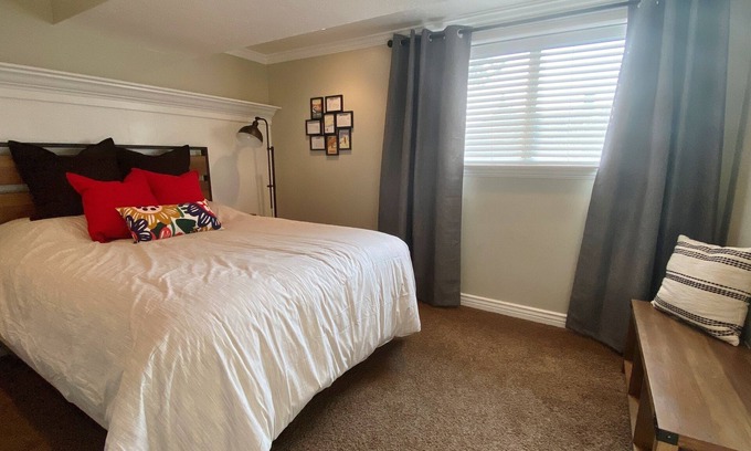 Sandy Casa | Entire Modern Basement Apt in Sandy—1 min to I-15