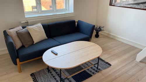 Slagelse Apartamento | Entire multi-room apartment in patrician villa