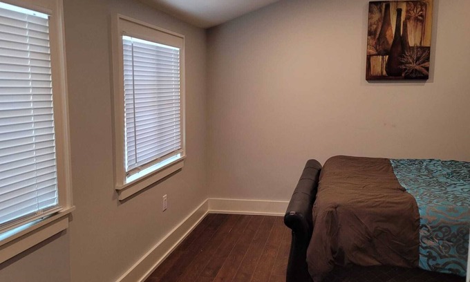 Fort Erie Casa | Entire Near Niagara, Crystal Beach, Buffalo - Located in Canada