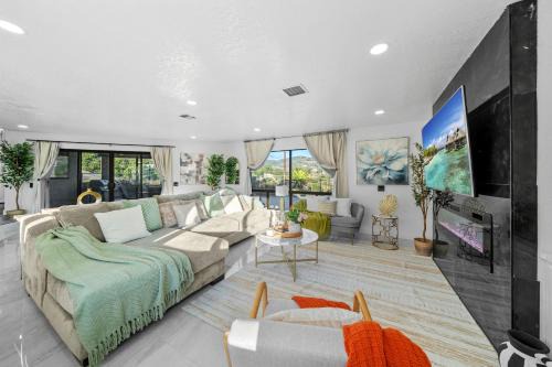 Jamul Casa | Entire Private 3BR-2Bth, Mountain View, Jetted Tub, 2500 sqft, King Bed,Garage, Available Now