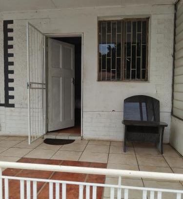 Pretoria Apartamento | Entire rental unit