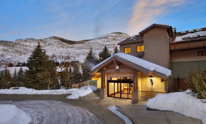 Highland Meadows Condominio | Entire Ski Condo in Vail - Marriott Streamside Birch 1BD/1BA, Sleeps 6