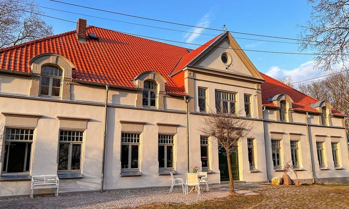 Ribnitz-Damgarten Casa | Entire vacation home - Gutshaus Dechowshof - up to 16 persons