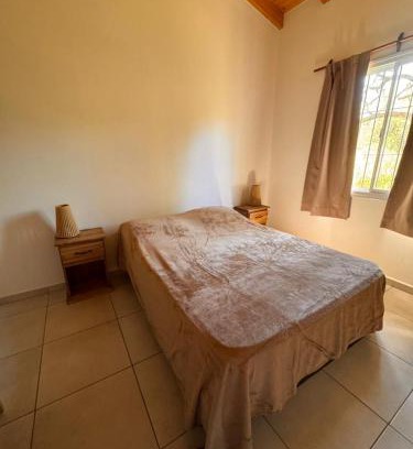 Las Rosas Chalet De Esquí | Entre Algarrobos - Cabañas con pileta y naturaleza
