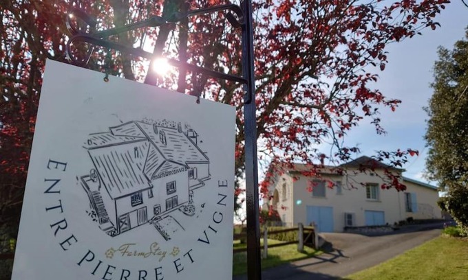 Monestier Casa | Entre Pierre et Vigne - Charming former Winery Farmhouse with Hot Tub & Swimming Pool