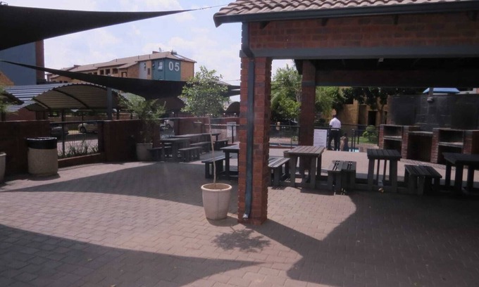 Pretoria Apartamento | Enyoy this furnished Morden house with your family