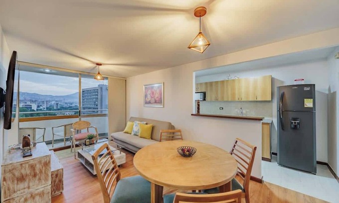 La Aguacatala Apartamento | |EP| Well Located Apt w/Fast Internet,Balcony,Pool