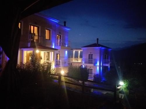 Kalambaka Hotel | Epavlis Meteora Suites Hotel