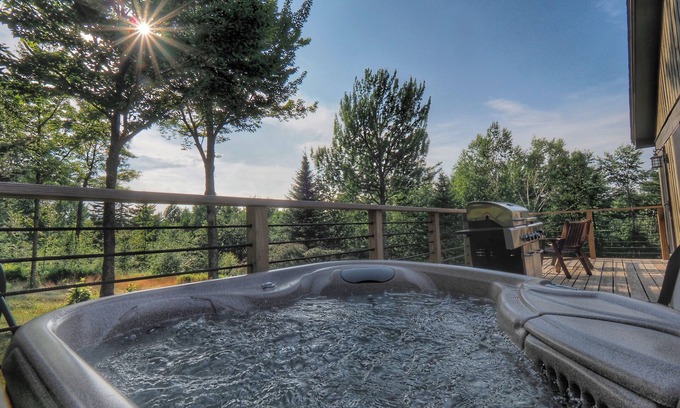 Plymouth Casa | Equinox Haus: Private retreat with pool table, hot tub and hiking trails