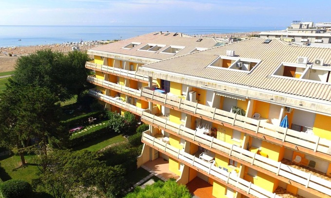 Bibione Lido dei Pini Apartamento | Piso equipado en zona tranquila