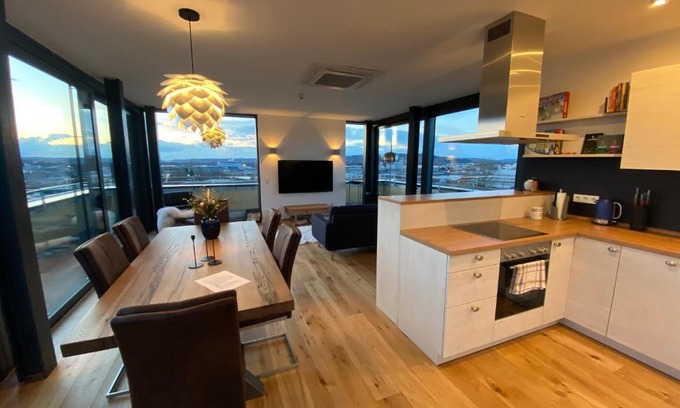 Gaustadt Apartamento | ERBA Insel 140qm Penthouse