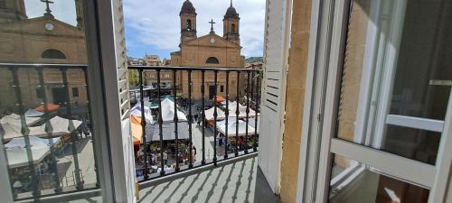 Estella Apartamento | Erdizka, céntrico apartamento turístico con la mejor vista Plaza de los Fueros