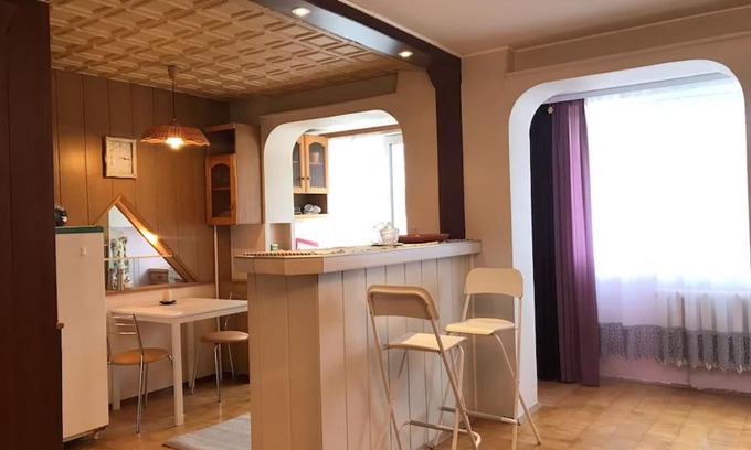 Visaginas Apartamento | Erdvus butas su balkonu šalia ežero ir stadiono