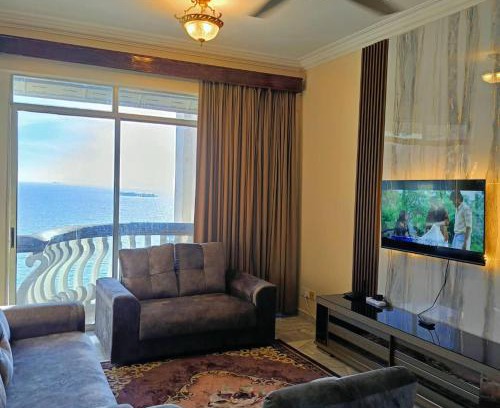 Taman Tanjung Apartamento | ERICCA 3 Bedroom Seaview Suite, Glory Beach Resort, PD
