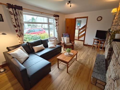 Oughterard Casa | Erin House - Oughterard Central