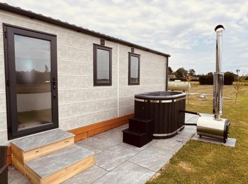 Boston Cabina | Erins Lakes & lodges