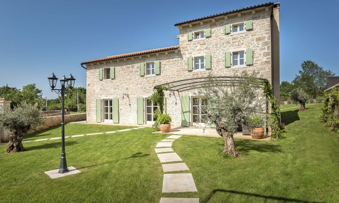 Modrusani Casa | Ernesta by Interhome