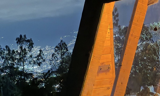 Medellin Cabina | EROS