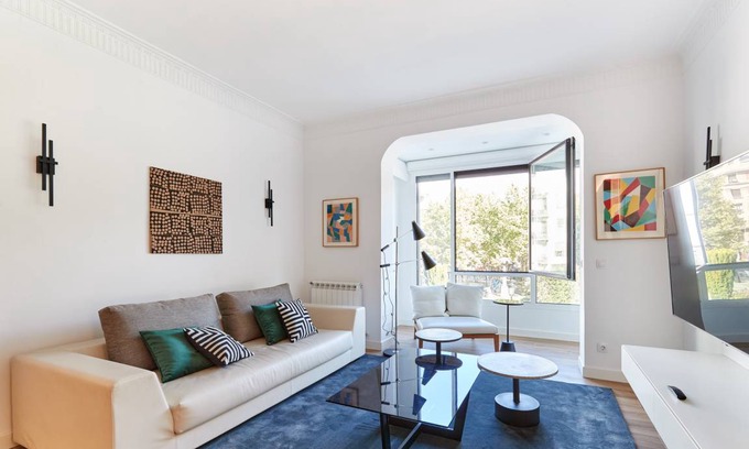 Segundo Ensanche Apartamento | 96 m² Apartamento ∙ 3 habitaciones ∙ 7 huéspedes