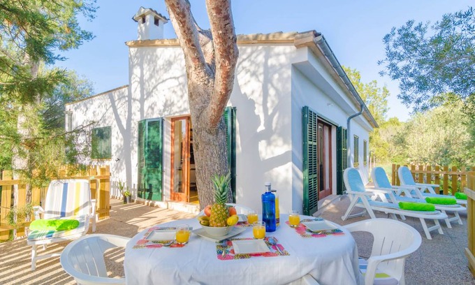 Cala s'Almonia Chalet De Esquí | ES JAÇ - Chalet for 6 people in Cala S'Almonia.