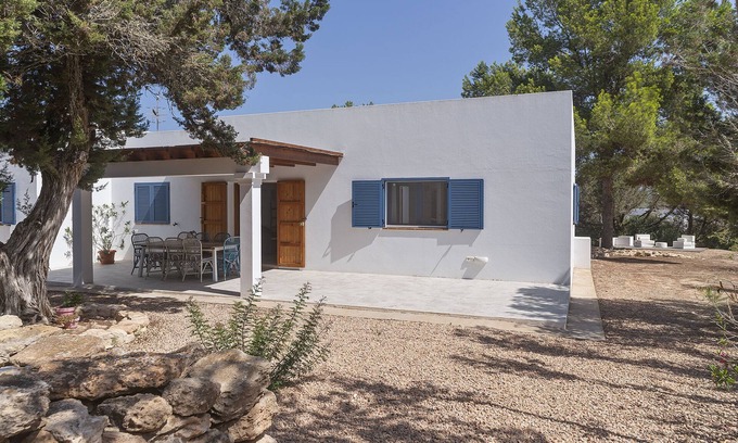Formentera Chalet De Esquí | Es Lliri Blanc - Cuatro Habitaciones Chalet, Capacidad 8