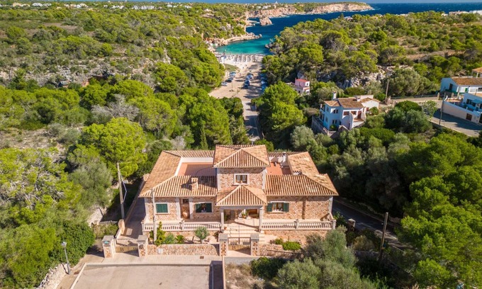 Cala Llombards Apartamento | Vista Playa by Interhome