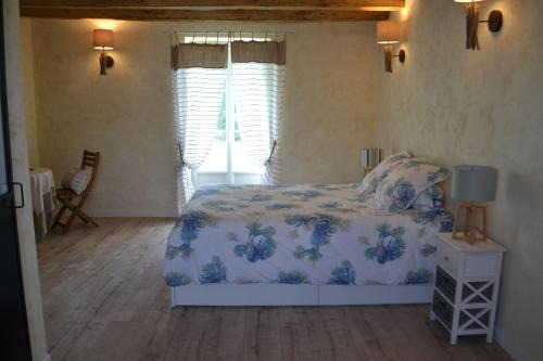 Saint-Epain Casa | Escale à Villeperdue chambre Hellulaug
