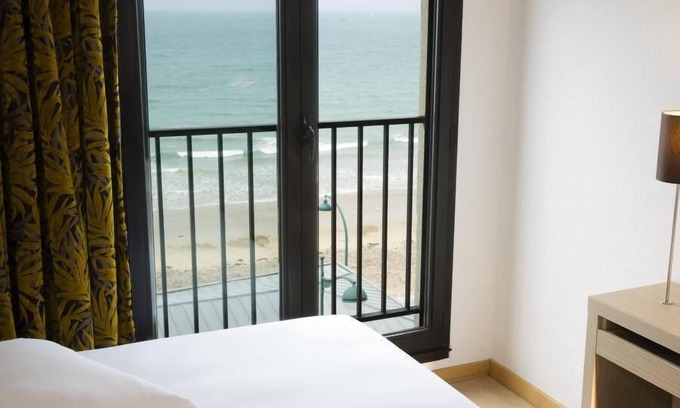 Courtoisville-Sillon-Moka Hotel | Escale Oceania Saint-Malo