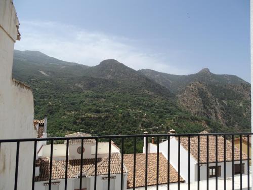Guejar Sierra Apartamento | Escapada en la sierra, vistas y relax total