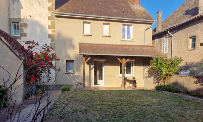 Souvigny Casa | Escapade à Souvigny