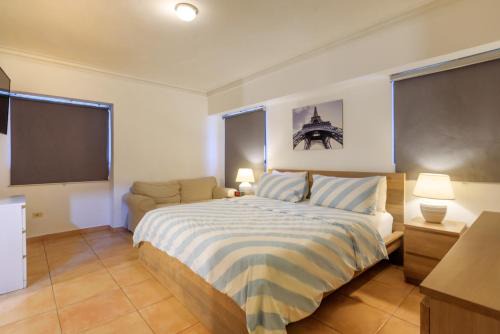 Santo Domingo Apartamento | Escape 3BR Apartment Close to Downtown Mall in Bella Vista