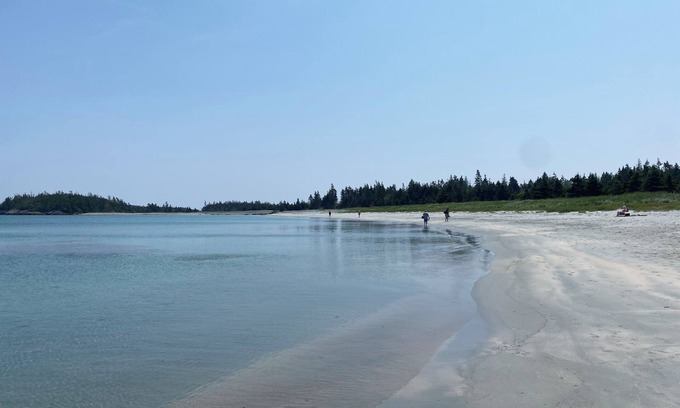 Sheet Harbour Otro | Escape city ocean view and drink a coffee on the deck sleeps 12 🫎🤩🌊🌈👍🚣🚴‍♂️