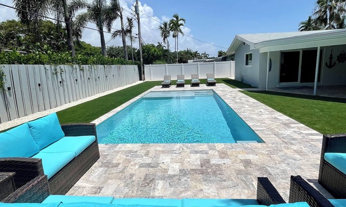 Coral Heights Casa | Escape in Backyard Oasis! Saltwater heated pool, 2 miles to the beach!