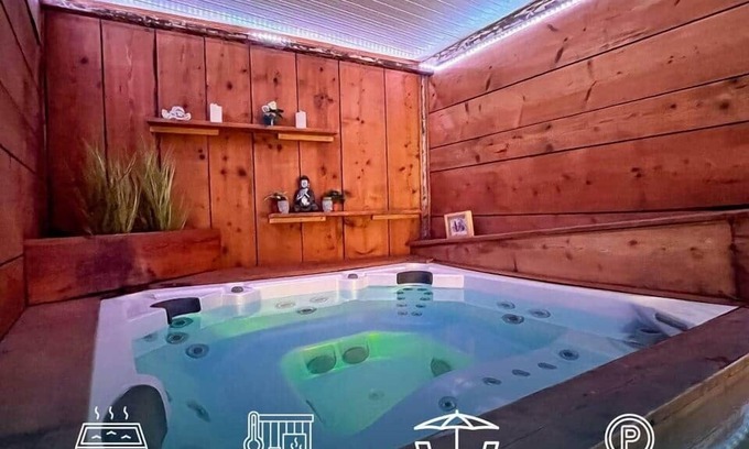 Tassin-la-Demi-Lune Apartamento | Escape: Jacuzzi & Sauna