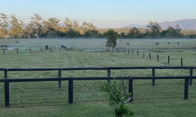 Bulahdelah Casa | Escape on 50 acres on the Buladelah river. Accommodation for upto 10 people.