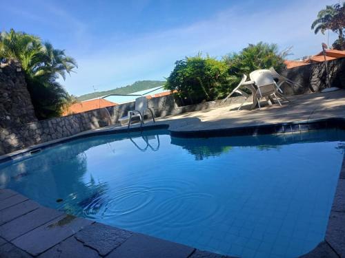 Praia dos Anjos Casa | ESCAPE PARA O PARAISO, Casa Mobiliada com PISCINA e Salão de jogos, 300mt da PRAIA