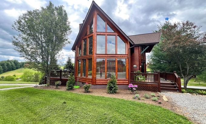 Sparta Cabina | Adventure by Day, Firepit by Night -August in the Mtns @ Piney Creek Retreat