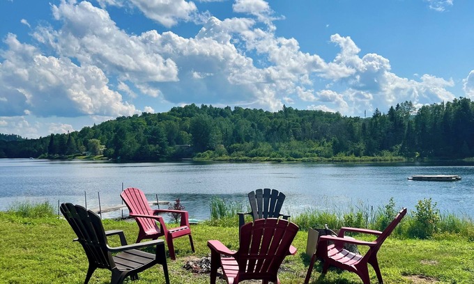 Bowman Cabaña | Escape to a Peaceful Waterfront Cottage with an Amazing View on the Lake-fishing