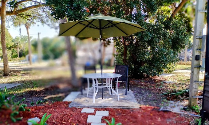 Jensen Beach Cabaña | Escape to Coastal Bliss: Charming Downtown Jensen Beach Vacation Camper