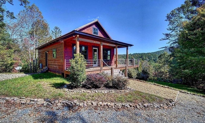 Mineral Bluff Cabina | Escape to Copper Ridge Cabin in Mineral Bluff Georgia