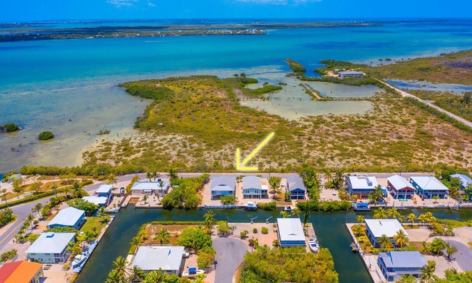 Eden Pines Casa | Escape to Eden | Canalfront half-duplex with short run to channel on Big Pine Key