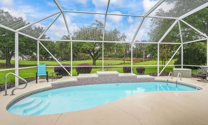 Lady Lake Casa | Escape to Luxury: Designer Pool Home in Valle Verde!