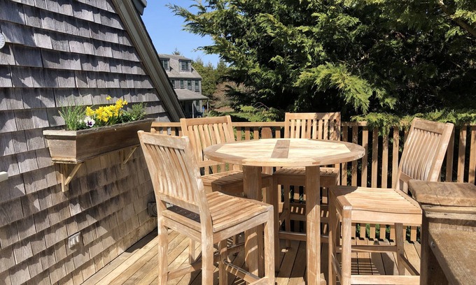 Nantucket Cabaña | Escape to Nantucket's charm, just a 6-min drive from Surfside Beach