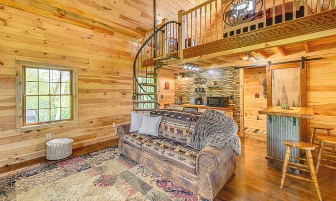 German Cabina | Escape to Nature: Secluded McDonough Cabin!