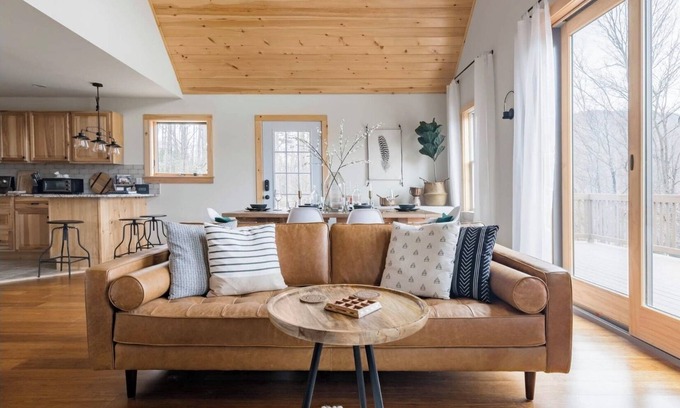 Hobart Casa | Escápese a la cabaña romántica en Catskills con impresionantes vistas.