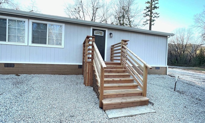 Lakehead-Lakeshore Casa | Escape to the Lake: Relax, Recharge, Reconnect