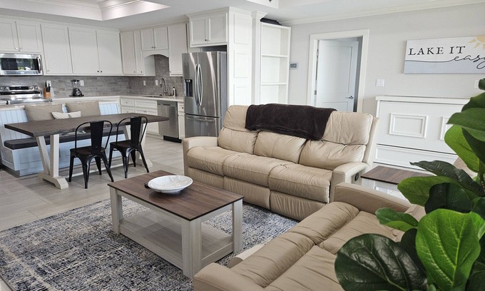 Lake Placid Casa | Escape to this beautiful lakefront unit on Lake June!