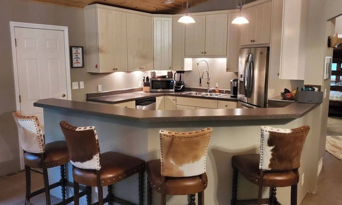 Nisswa Cabina | Escape to Tranquility: Cozy 2-Bedroom Cabin in Nisswa, MN